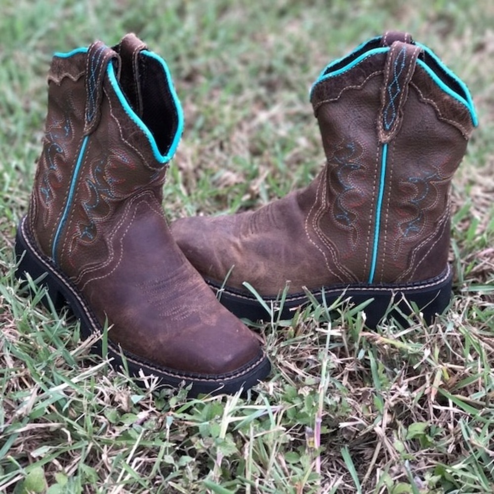 12.5 cowgirl boots